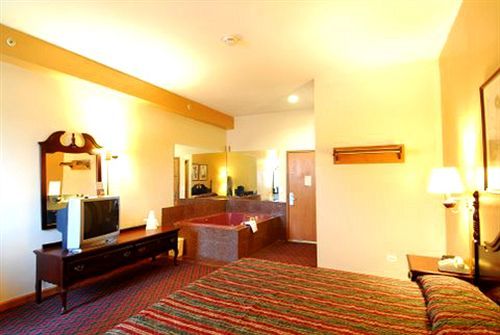 Executive Inn And Suites วอคีแกน ภายนอก รูปภาพ